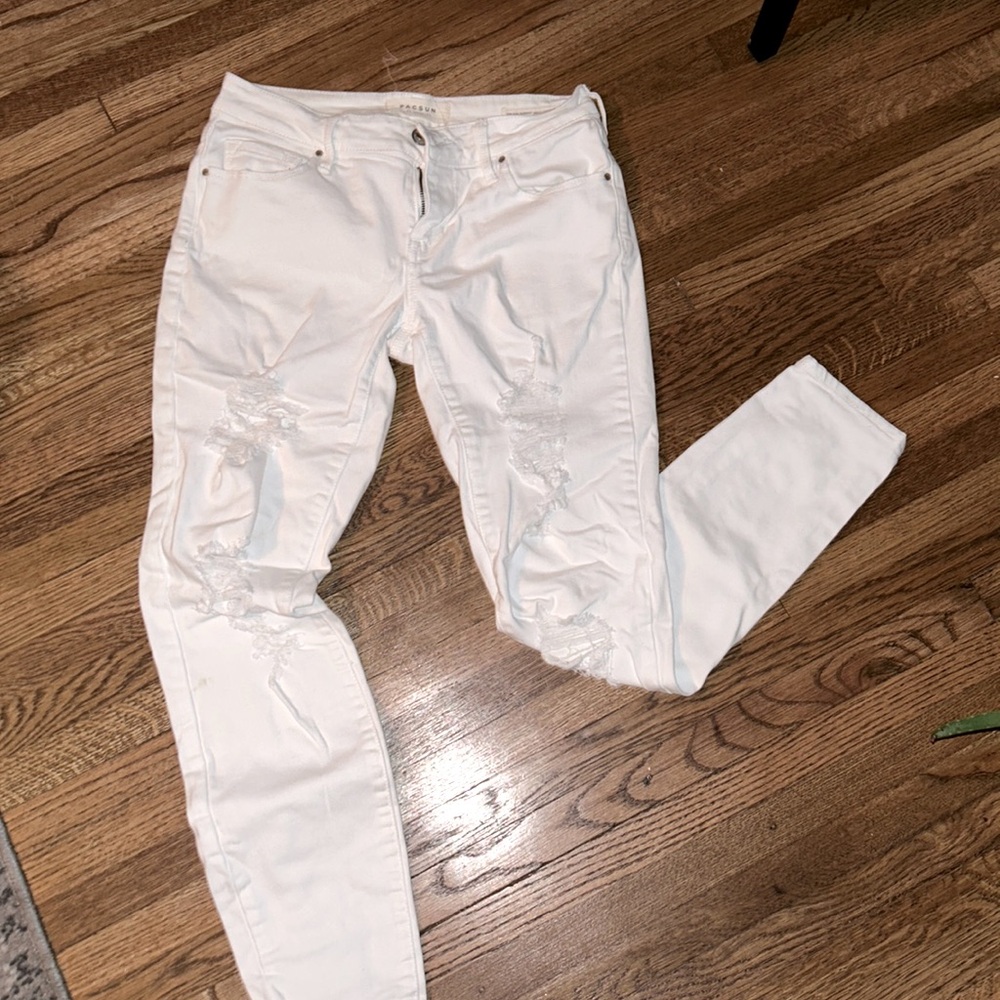 EUC Pacsun white, distressed low rise skinny ankle jeans